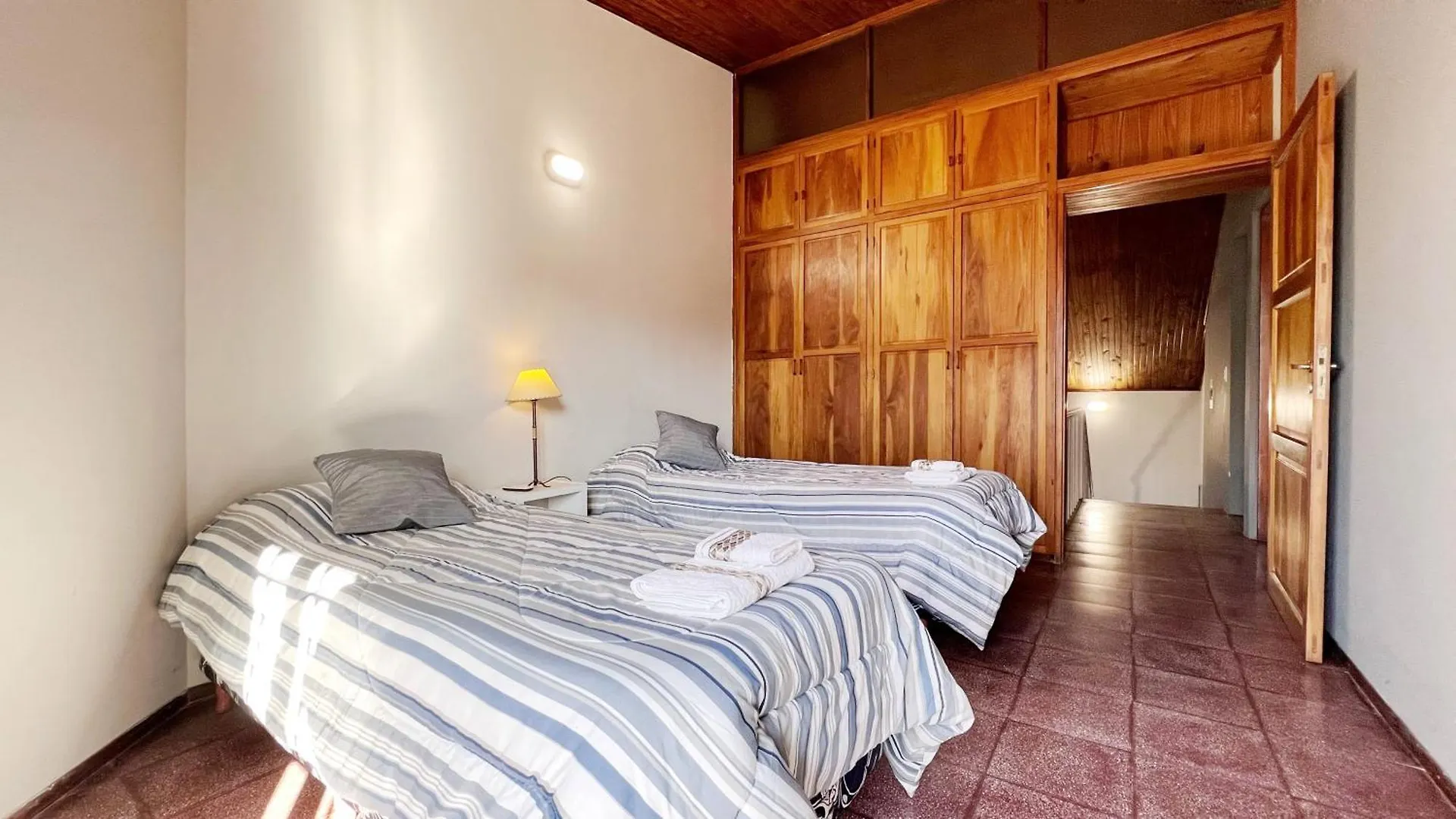 Duplex Mendoza Con Chochera Techada Holiday home